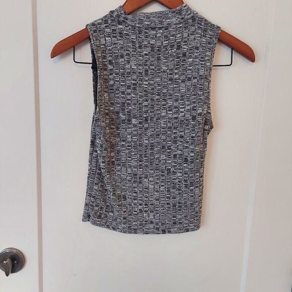 AMERICAN eagle cropped tank top - Picture 3 of 4